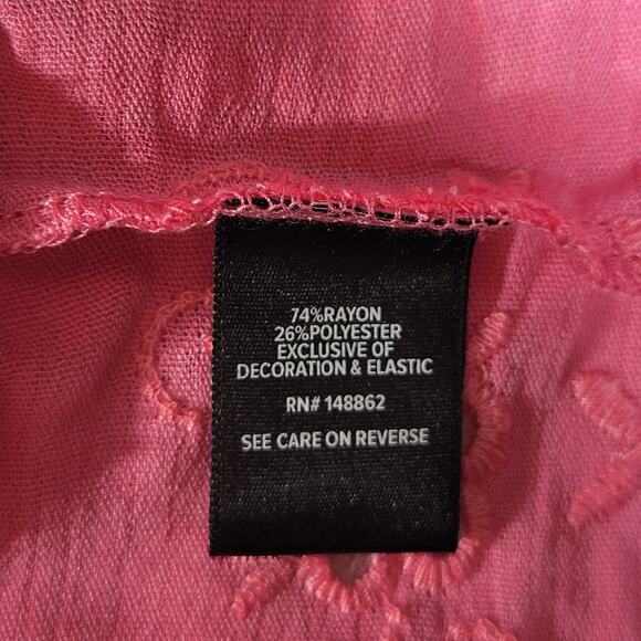 Torrid Top Women’s 5 Pink Gauze Eyelet Lace Embroidered Button Front‎ - Picture 5 of 9